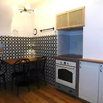 Apartment Econte Near Old Town