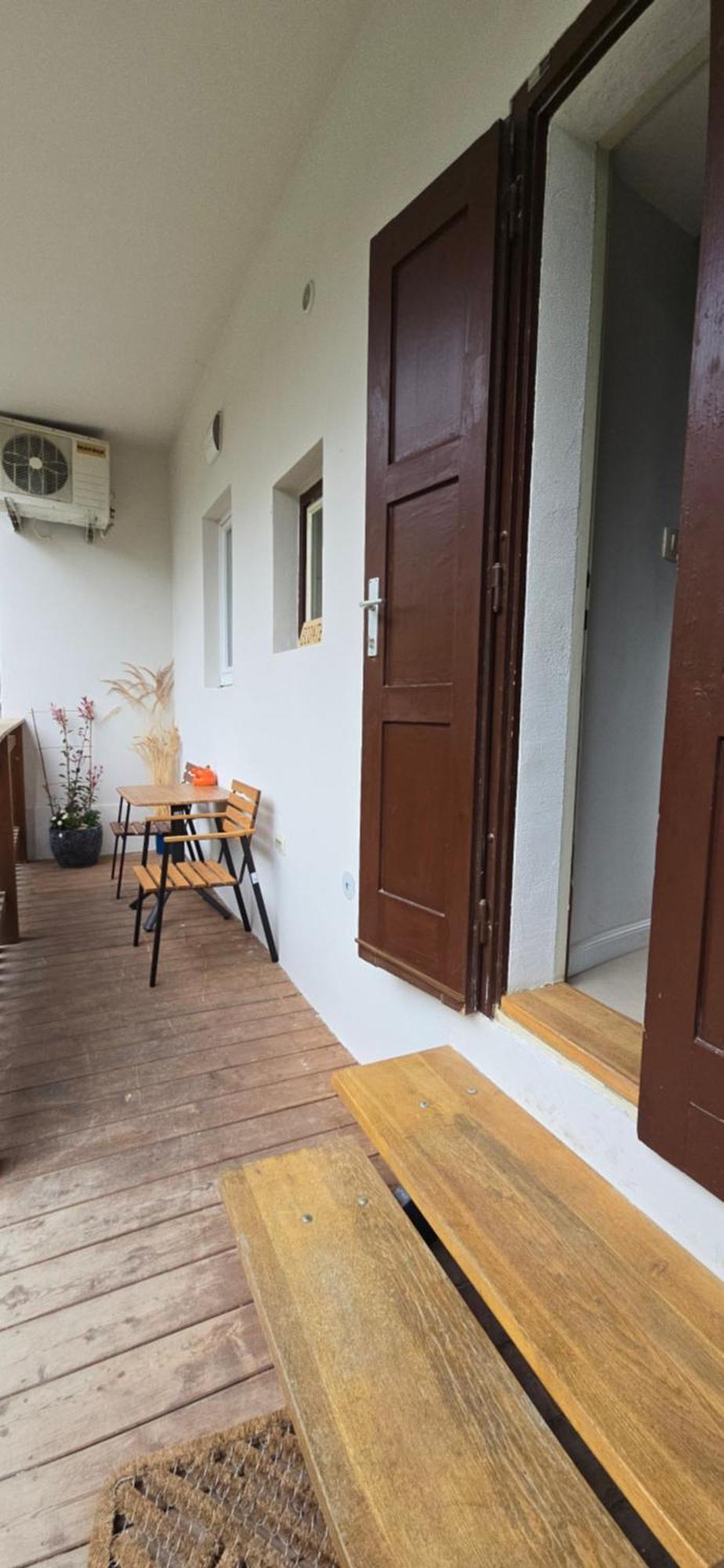Econte Apartma